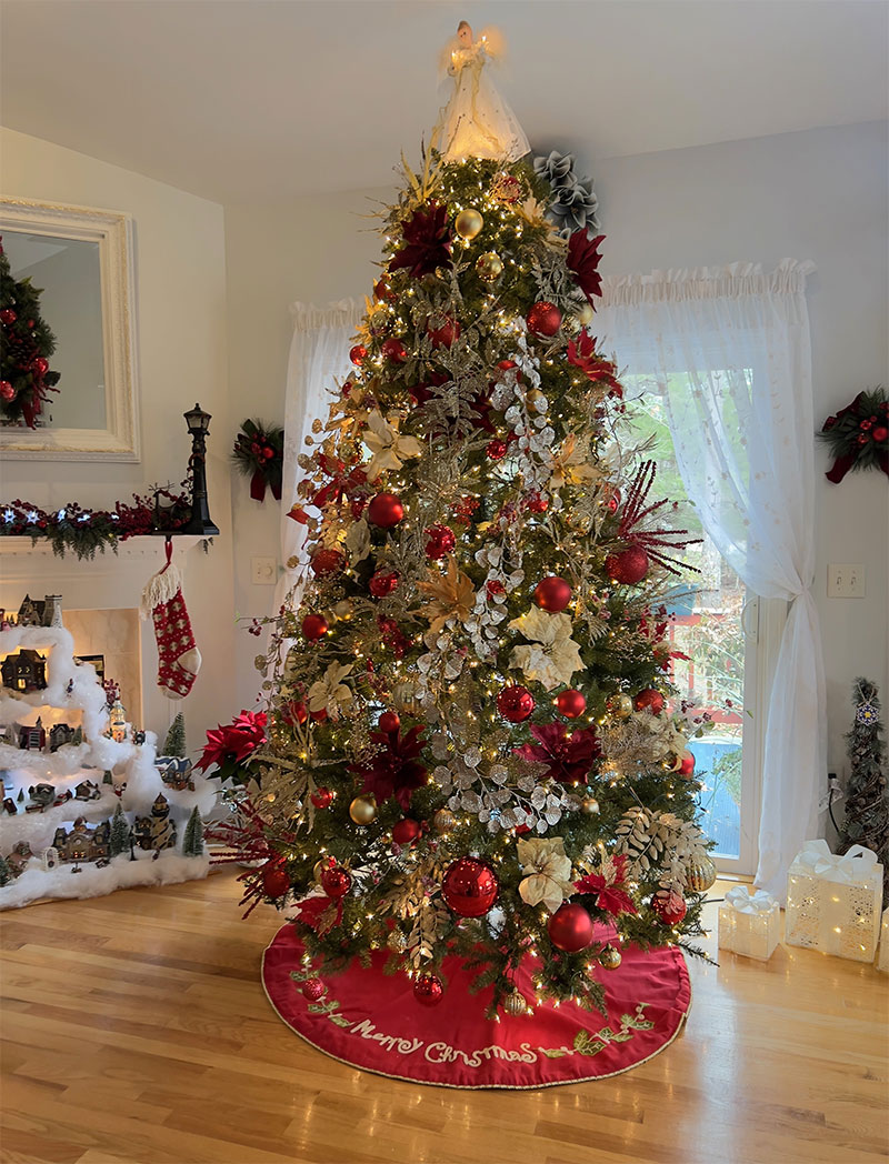 Pilgrim Hall Museum's Holiday House Tour